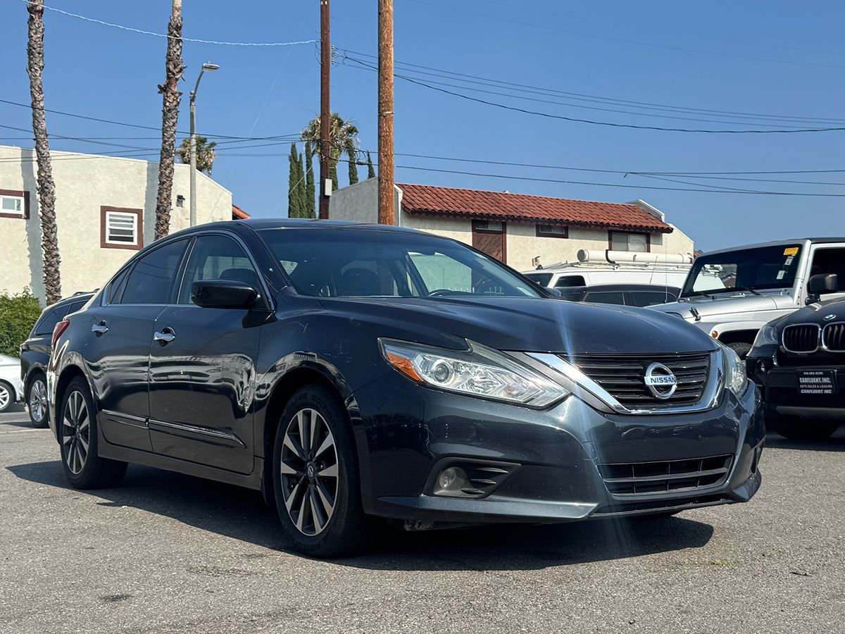 2016 Nissan Altima 2.5 SV's photo