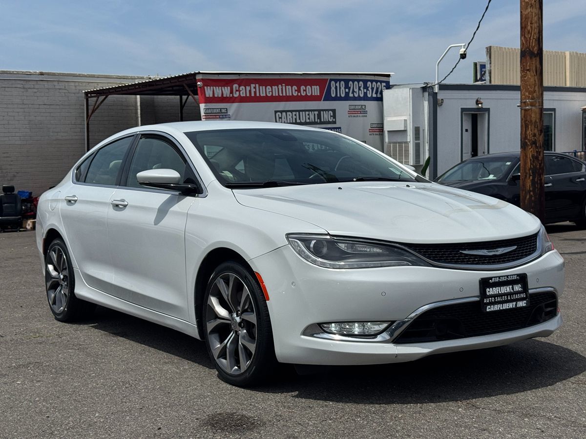 2015 Chrysler 200 C's photo