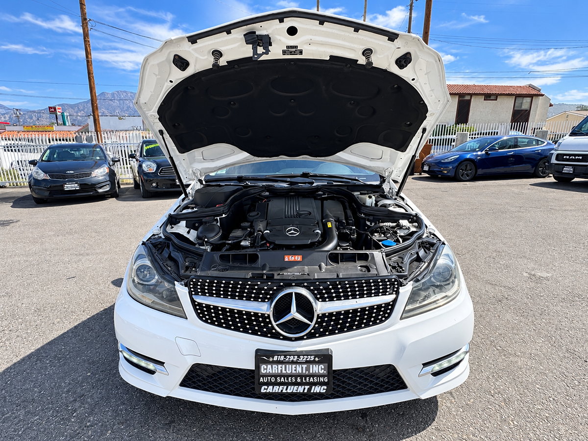 Mercedes-Benz c photo 28