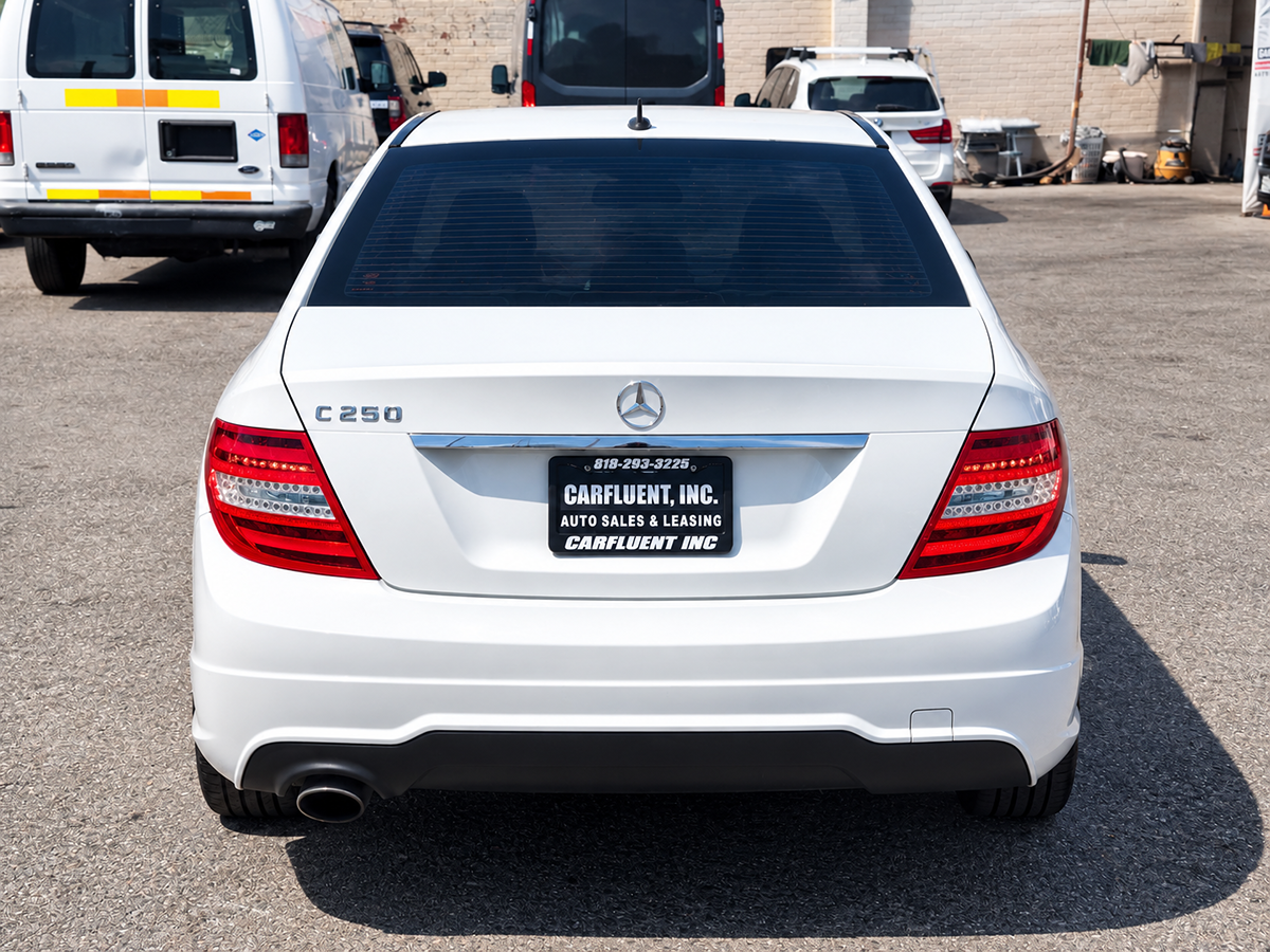 Mercedes-Benz c photo 8