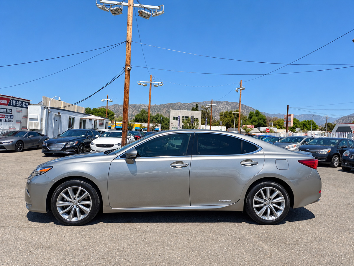 Lexus ES photo 5