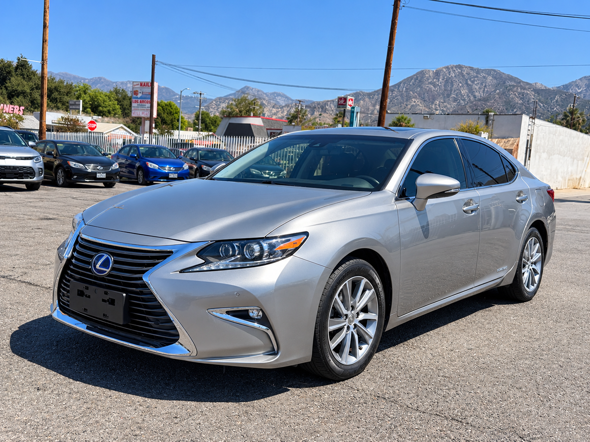 Lexus ES photo 3