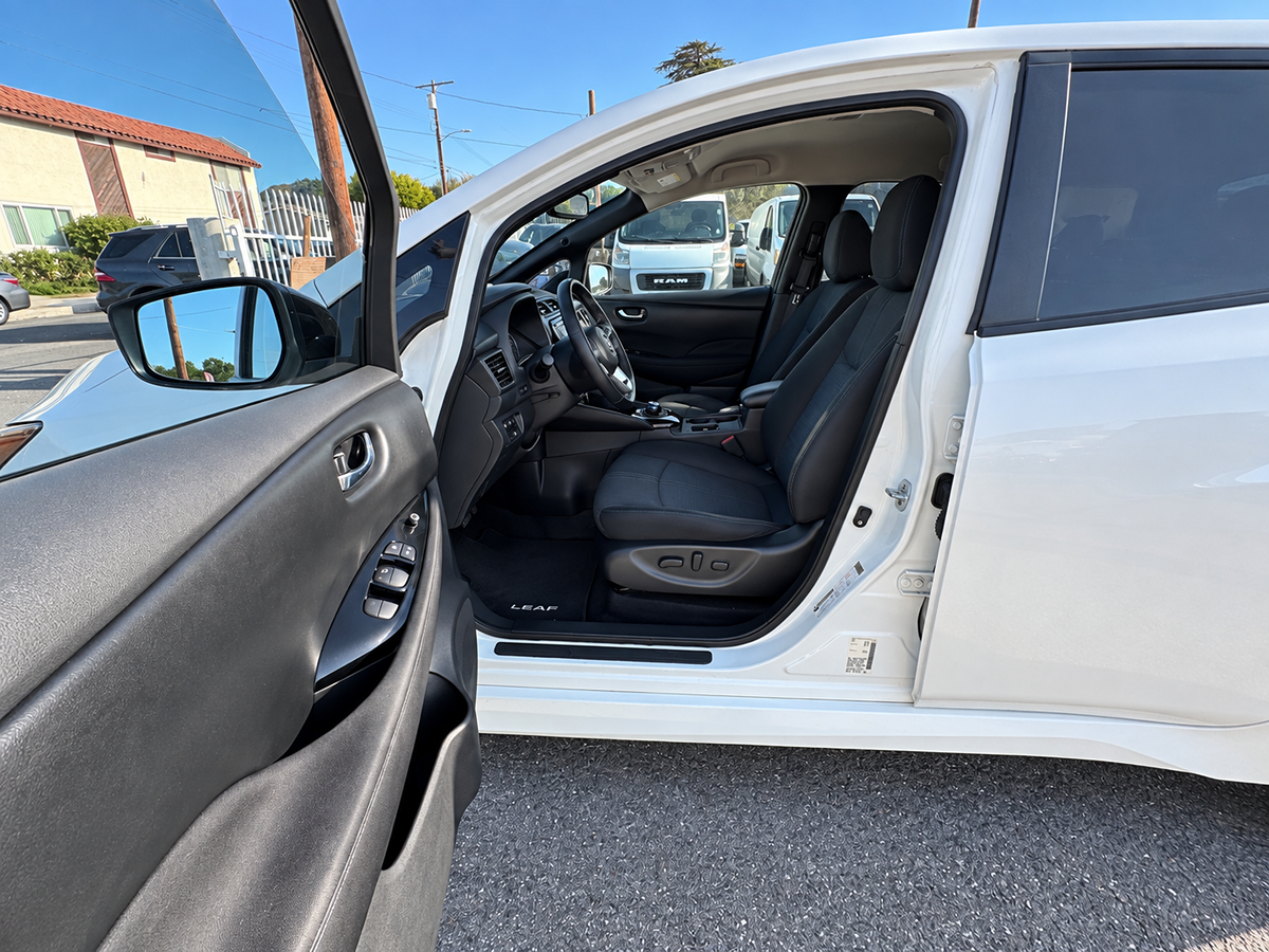 Nissan Leaf photo 18