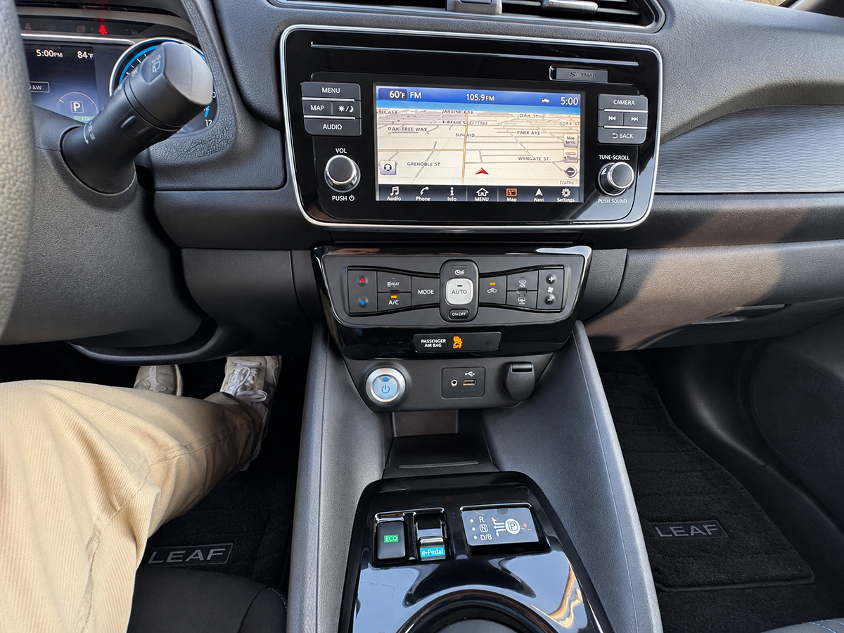 Nissan Leaf photo 25