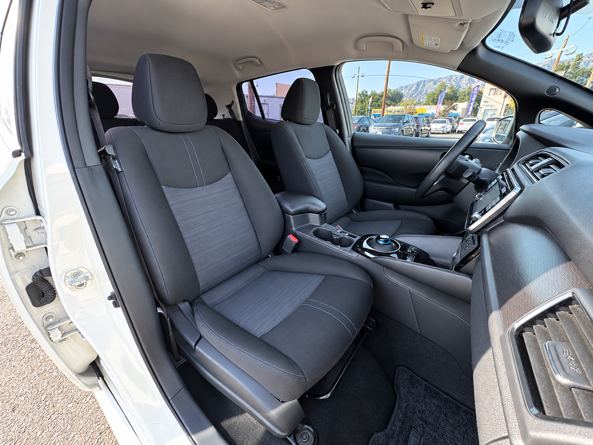 Nissan Leaf photo 32
