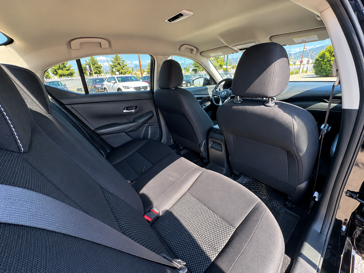 Nissan Sentra photo 24
