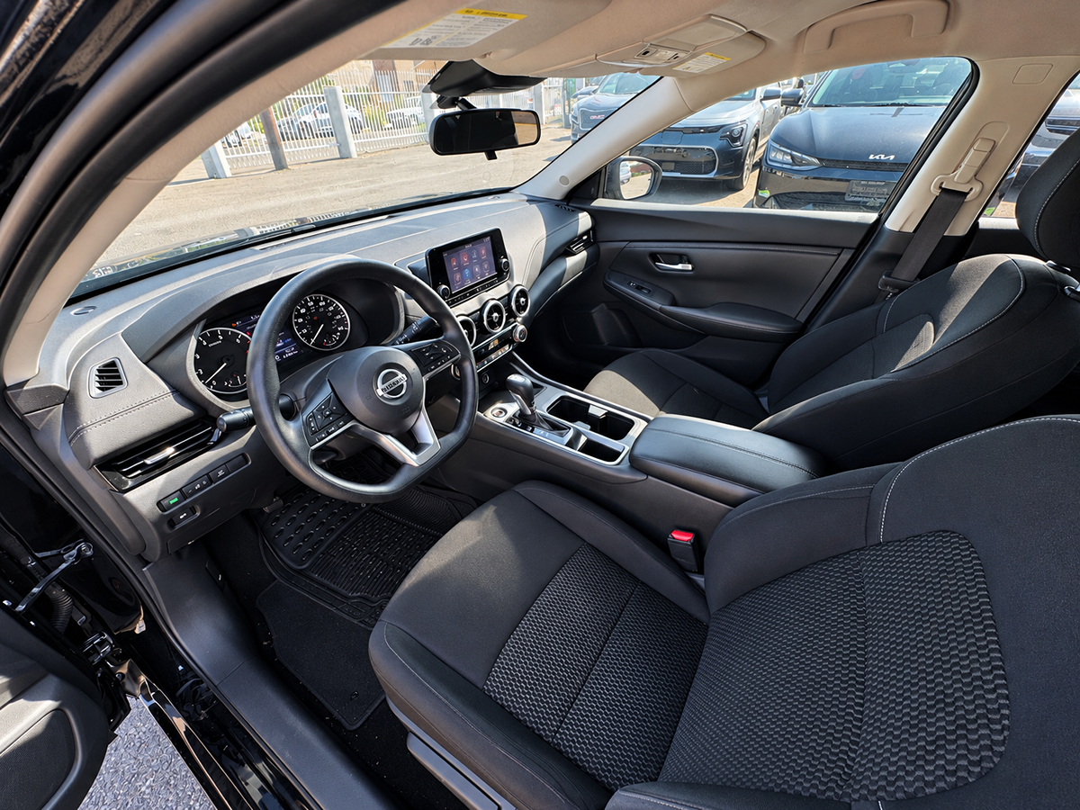 Nissan Sentra photo 19
