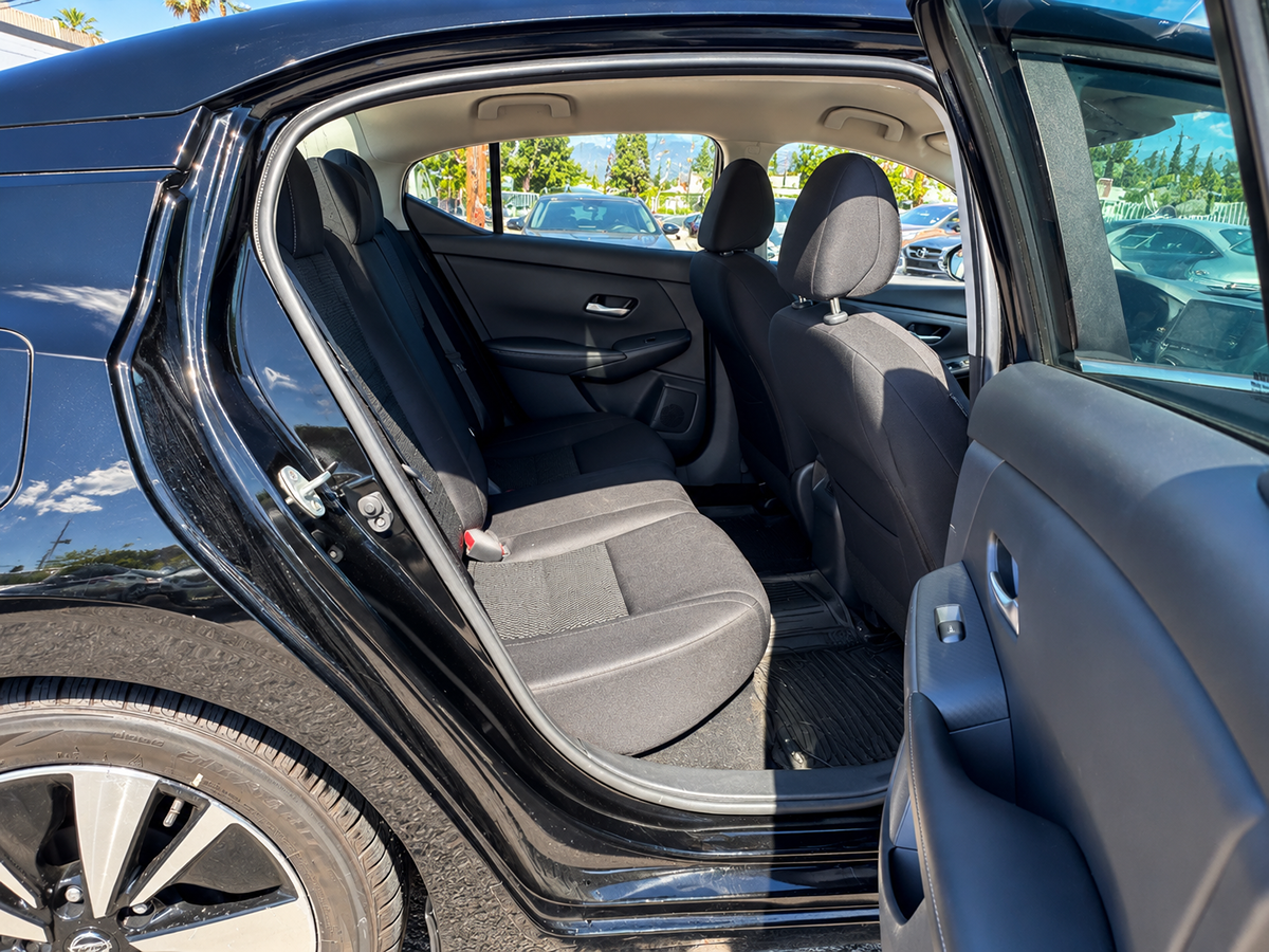 Nissan Sentra photo 23