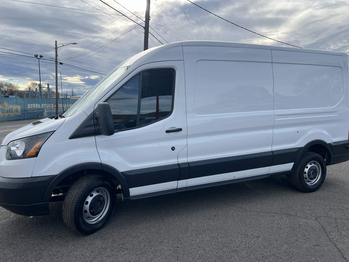 2018 Ford Transit Van Base - Photo 4