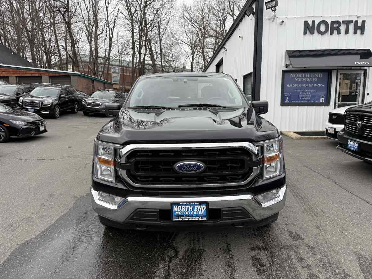2021 Ford F-150 XLT photo 2