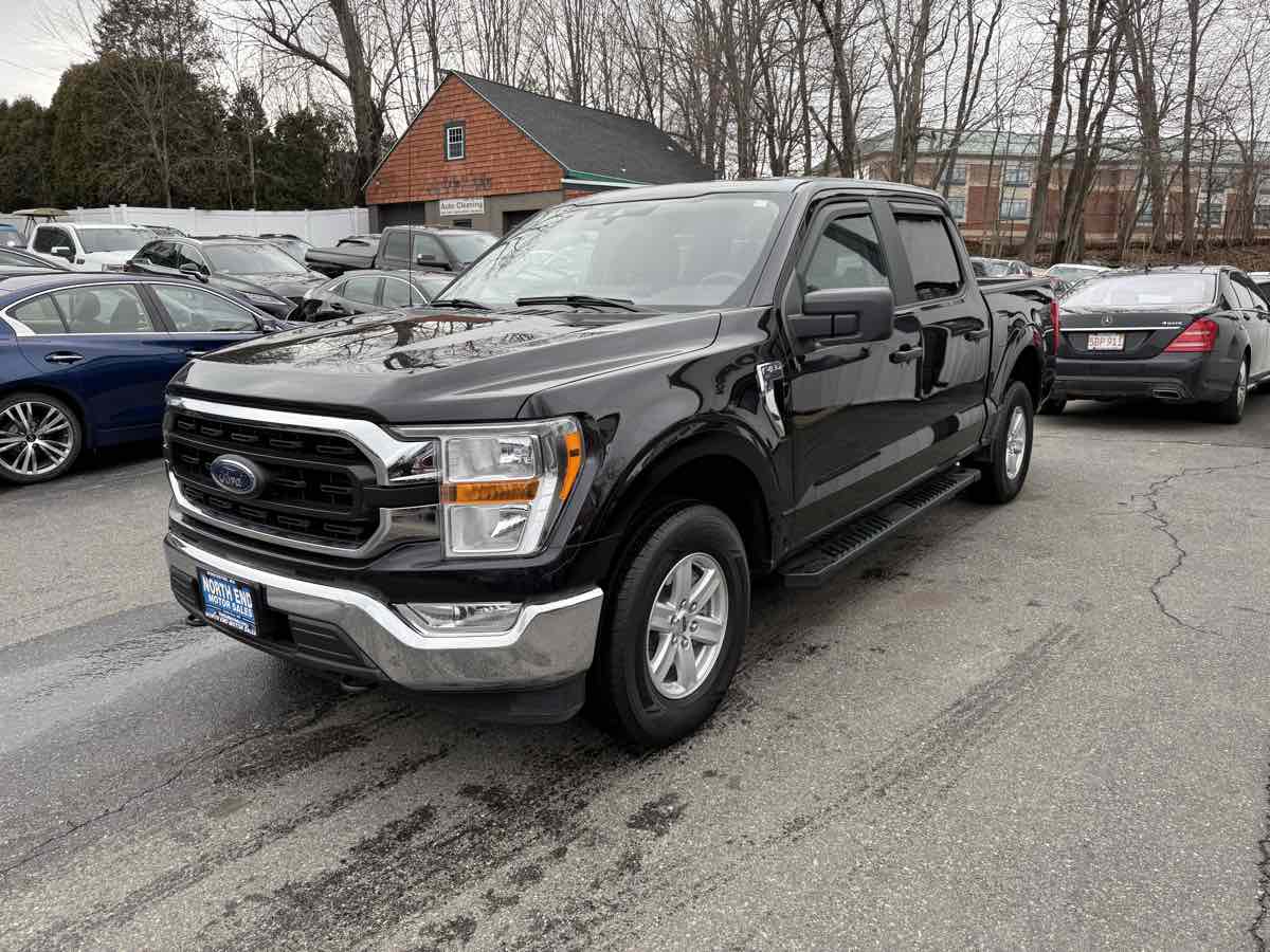 2021 Ford F-150 XLT photo 3