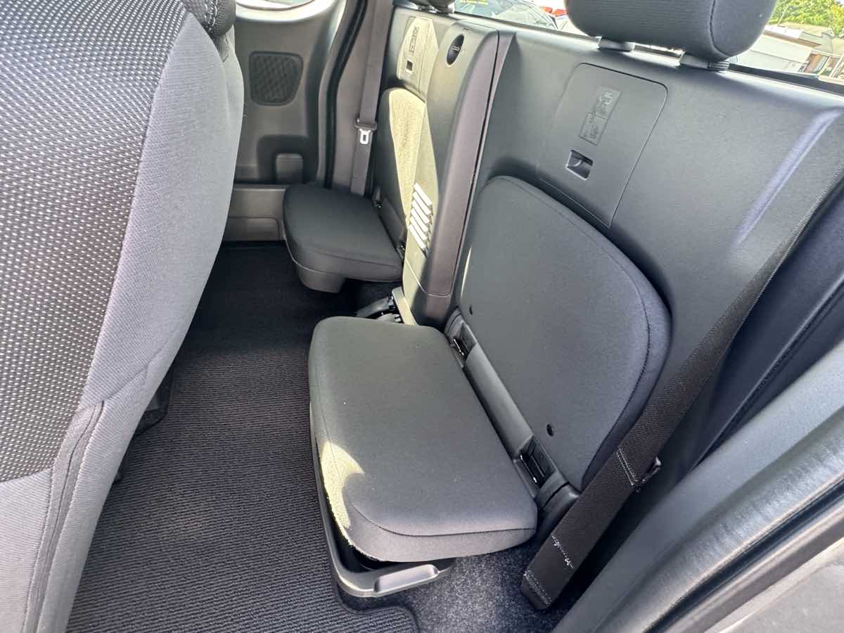 2025 Nissan Frontier SV photo 21
