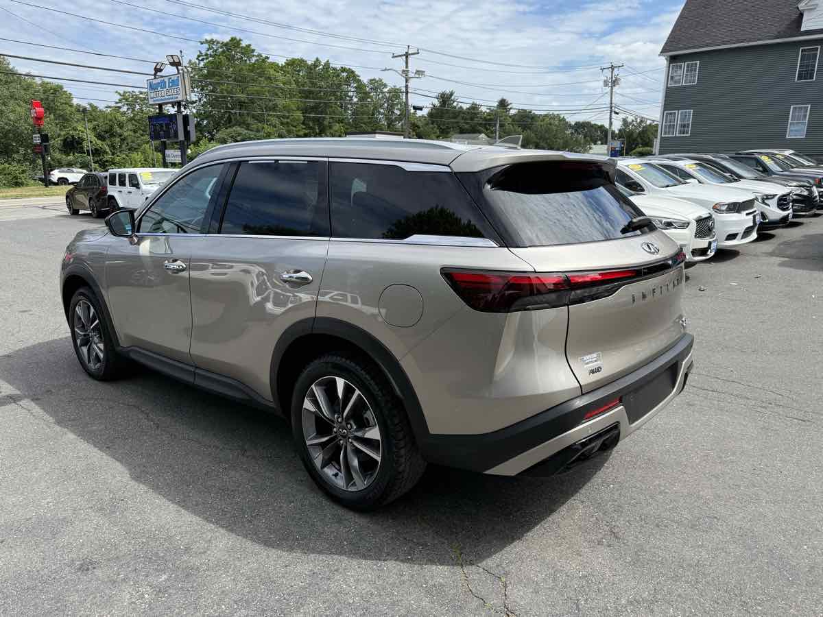 2023 Infiniti QX60 Luxe AWD photo 5