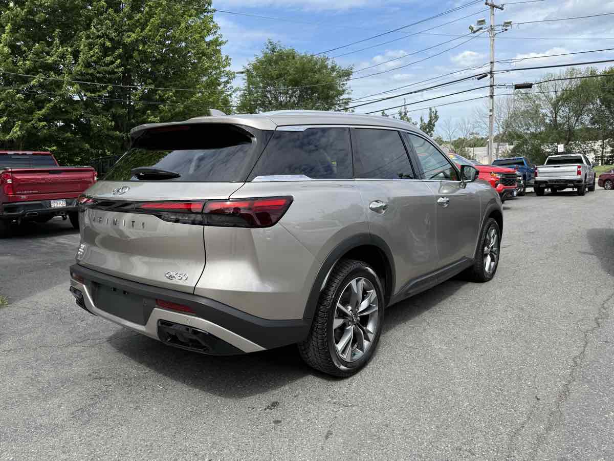 2023 Infiniti QX60 Luxe AWD photo 7