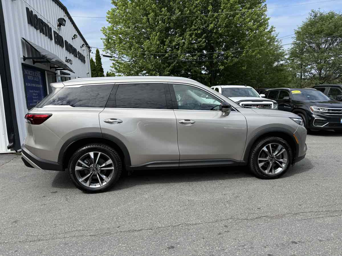 2023 Infiniti QX60 Luxe AWD photo 8