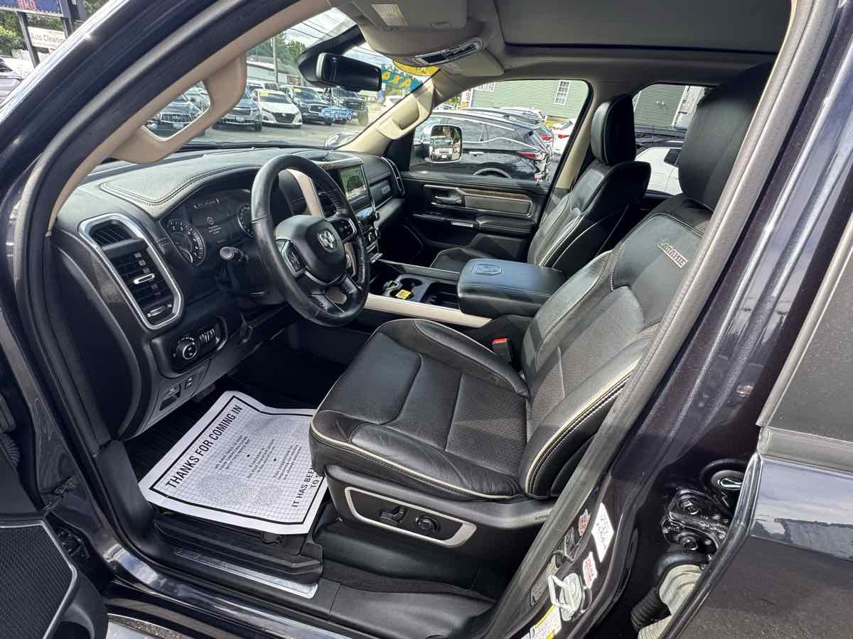 2019 Ram 1500 Laramie photo 12
