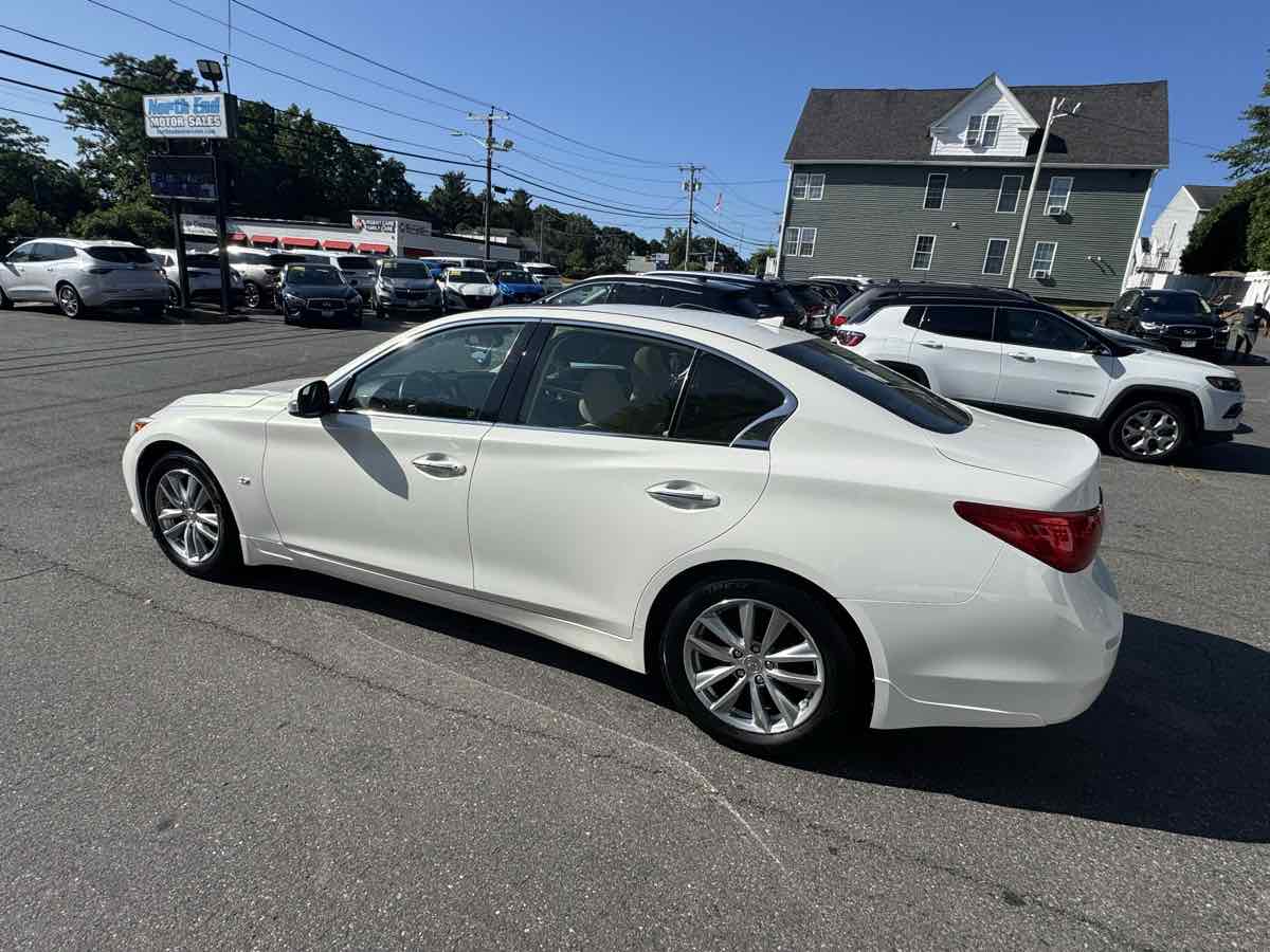 2015 Infiniti Q50 Premium photo 6