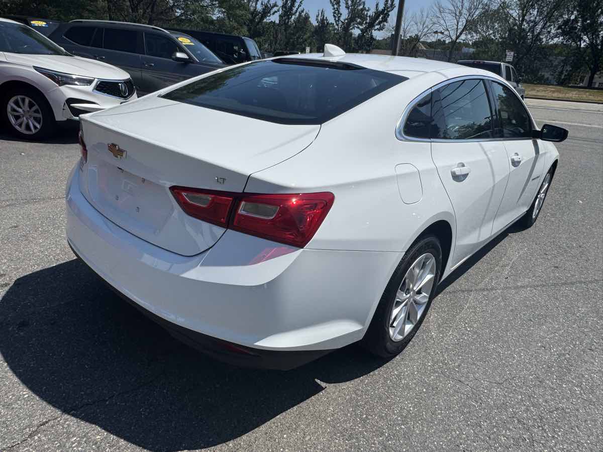 2023 Chevrolet Malibu 1LT photo 6