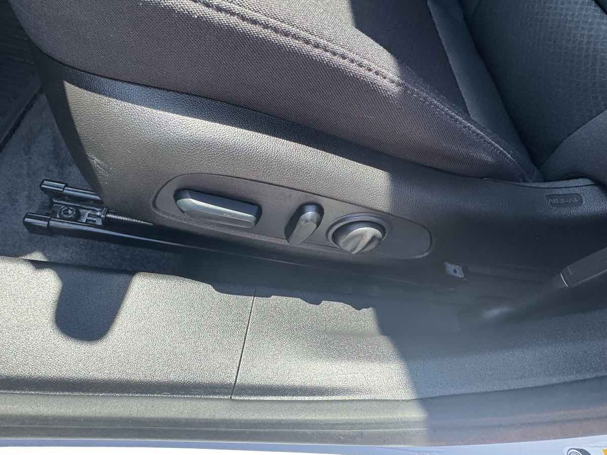 2023 Chevrolet Malibu 1LT photo 15