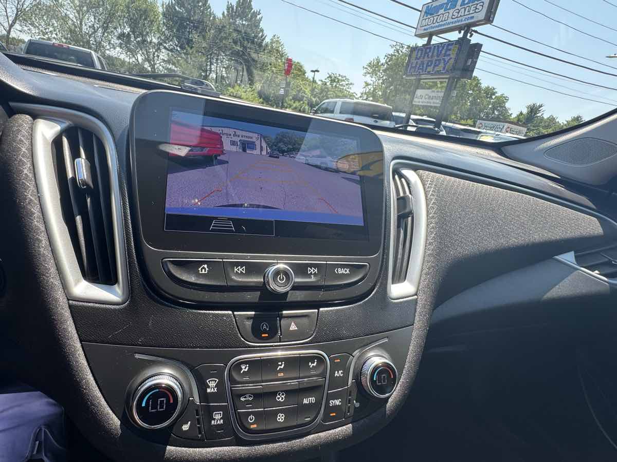2023 Chevrolet Malibu 1LT photo 18