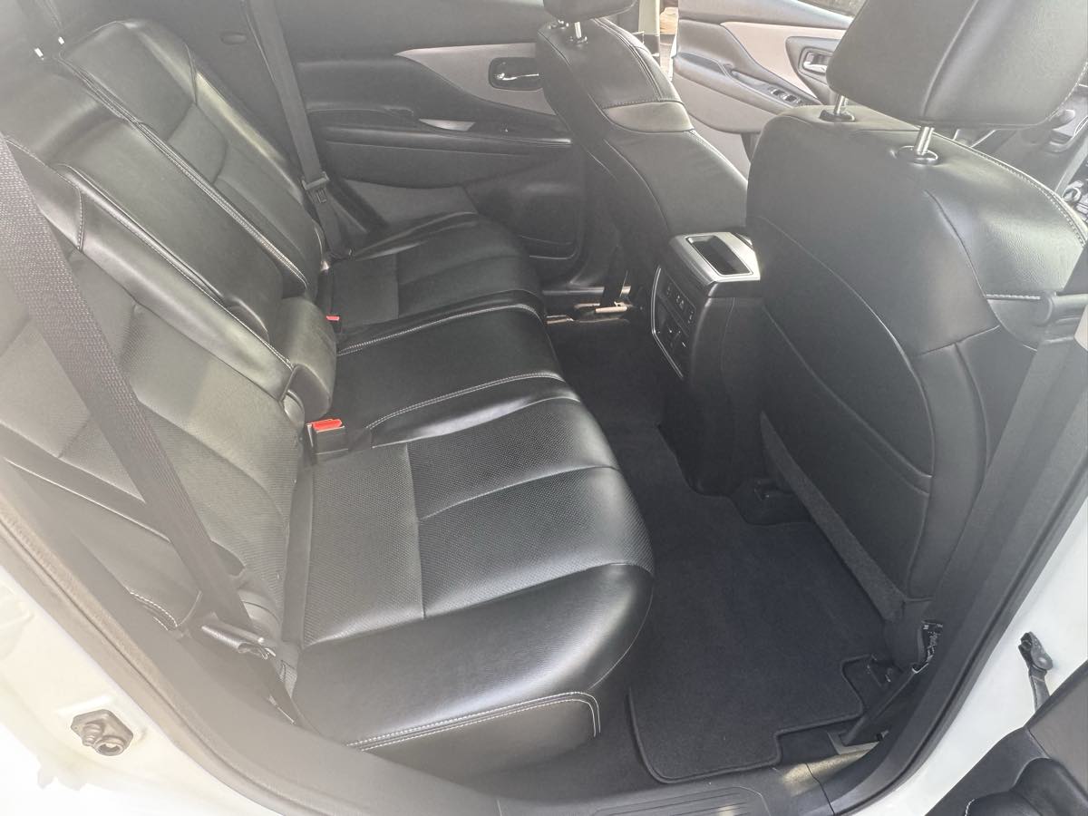 2021 Nissan Murano SL photo 22