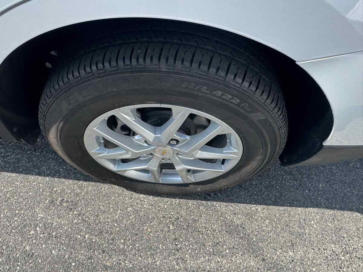 2024 Chevrolet Equinox LS photo 7