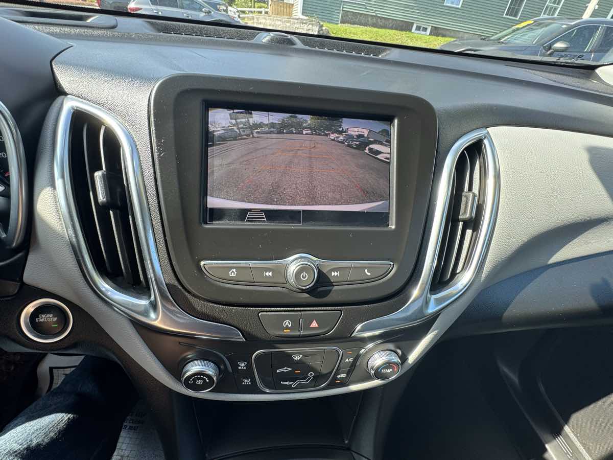 2024 Chevrolet Equinox LS photo 14