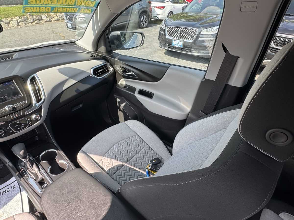 2024 Chevrolet Equinox LS photo 15