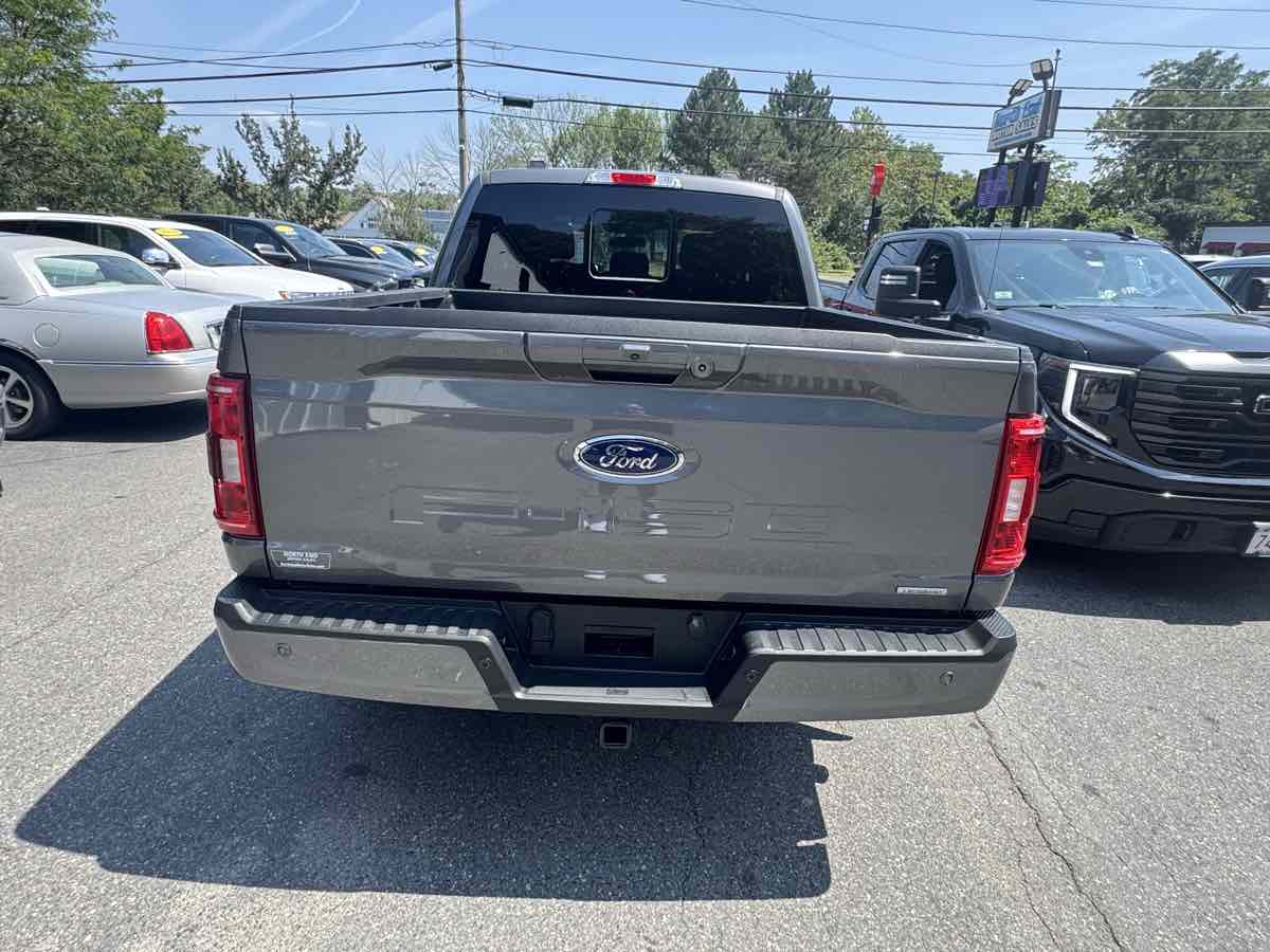 2023 Ford F-150 XLT photo 5