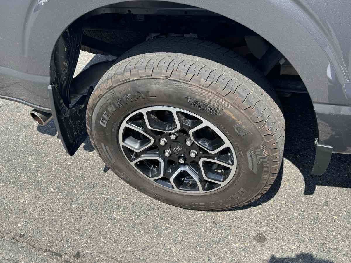 2023 Ford F-150 XLT photo 11