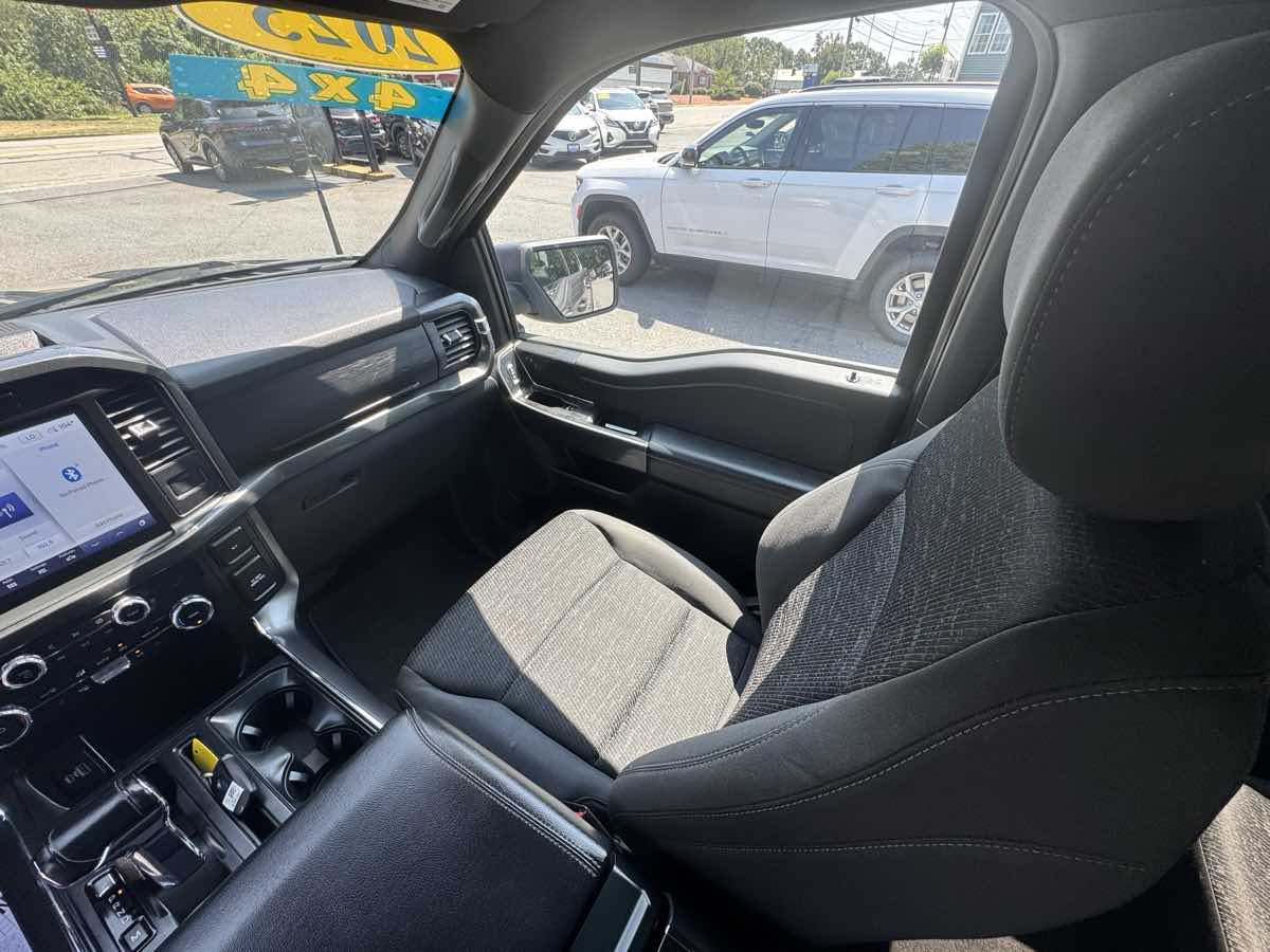 2023 Ford F-150 XLT photo 19
