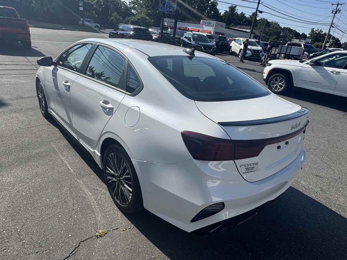 2023 Kia Forte GT-Line photo 5