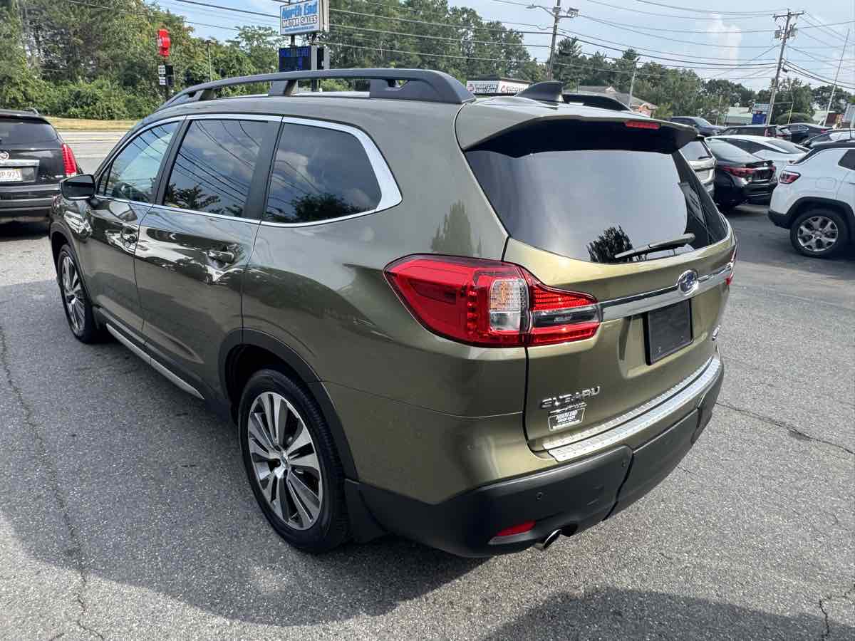 2022 Subaru Ascent Limited photo 4