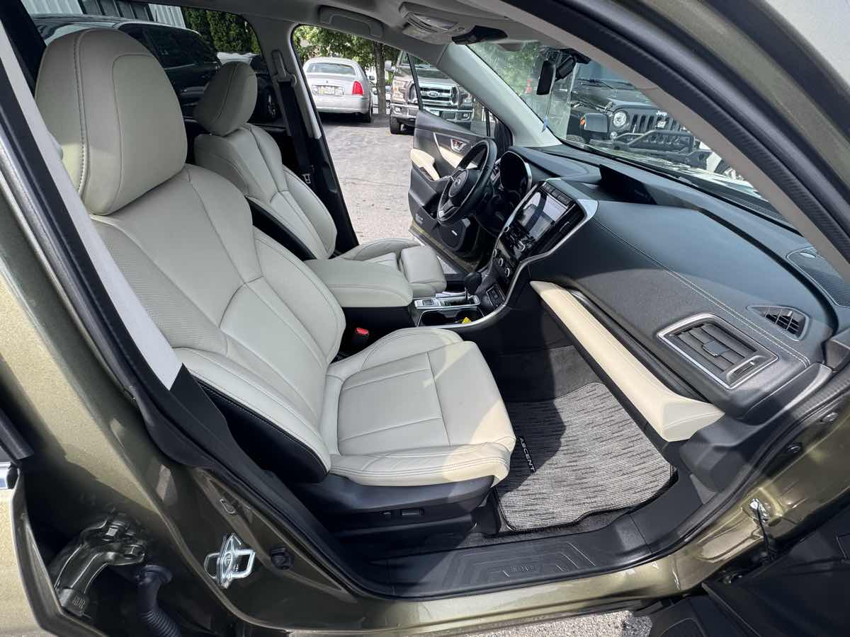 2022 Subaru Ascent Limited photo 24