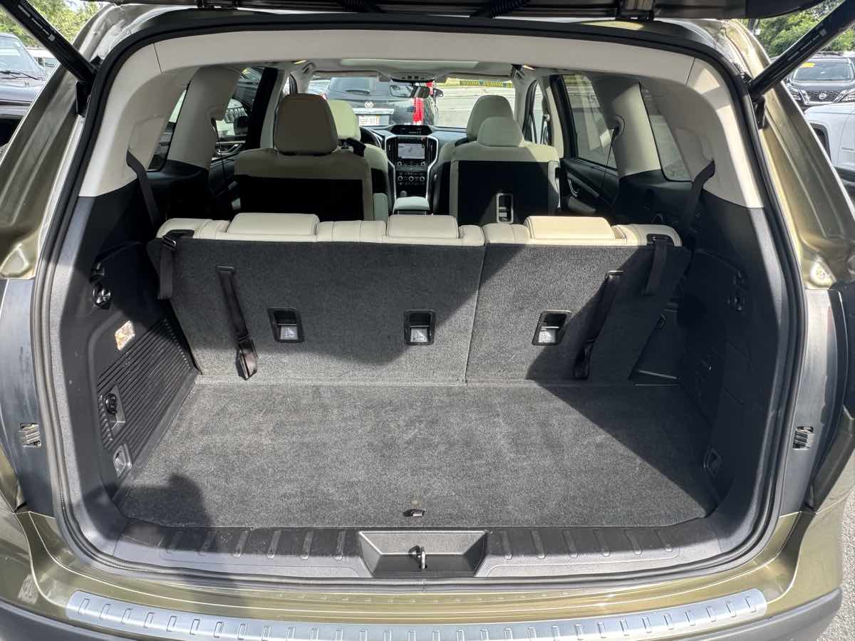 2022 Subaru Ascent Limited photo 28