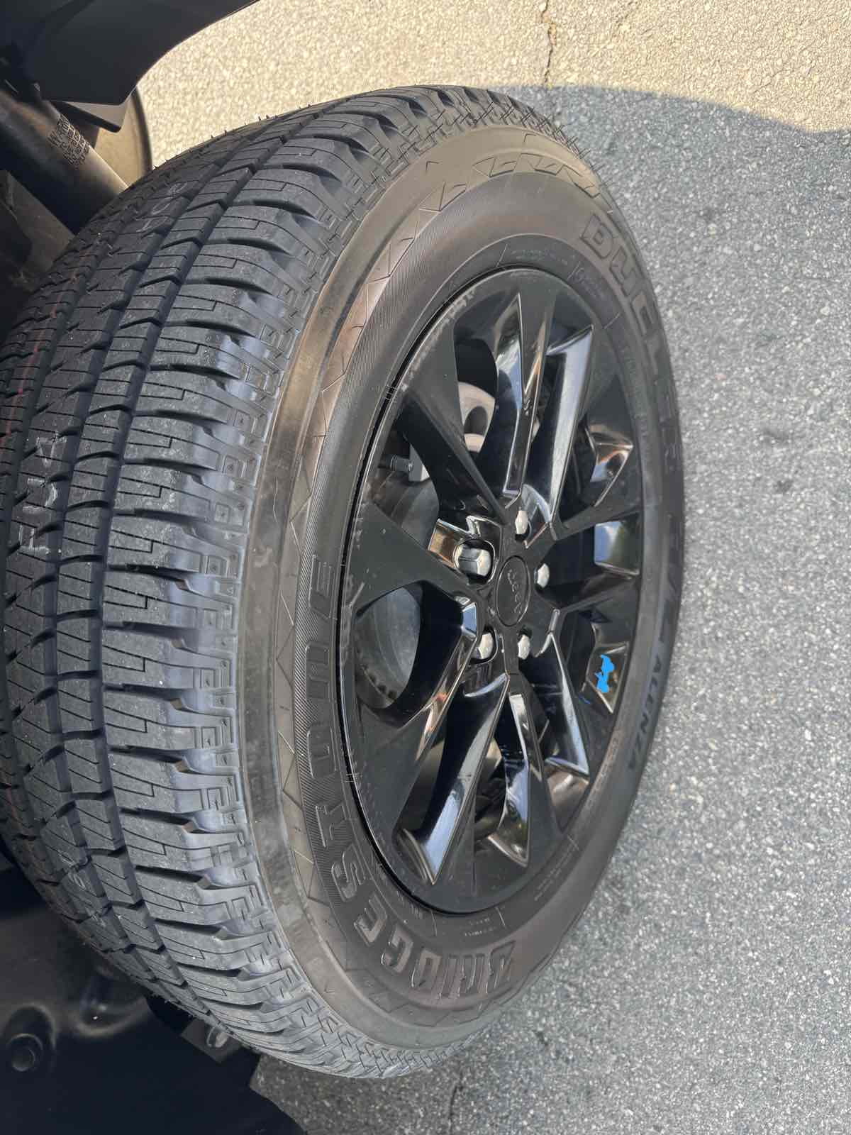 2023 Jeep Wrangler 4xe Sahara photo 4