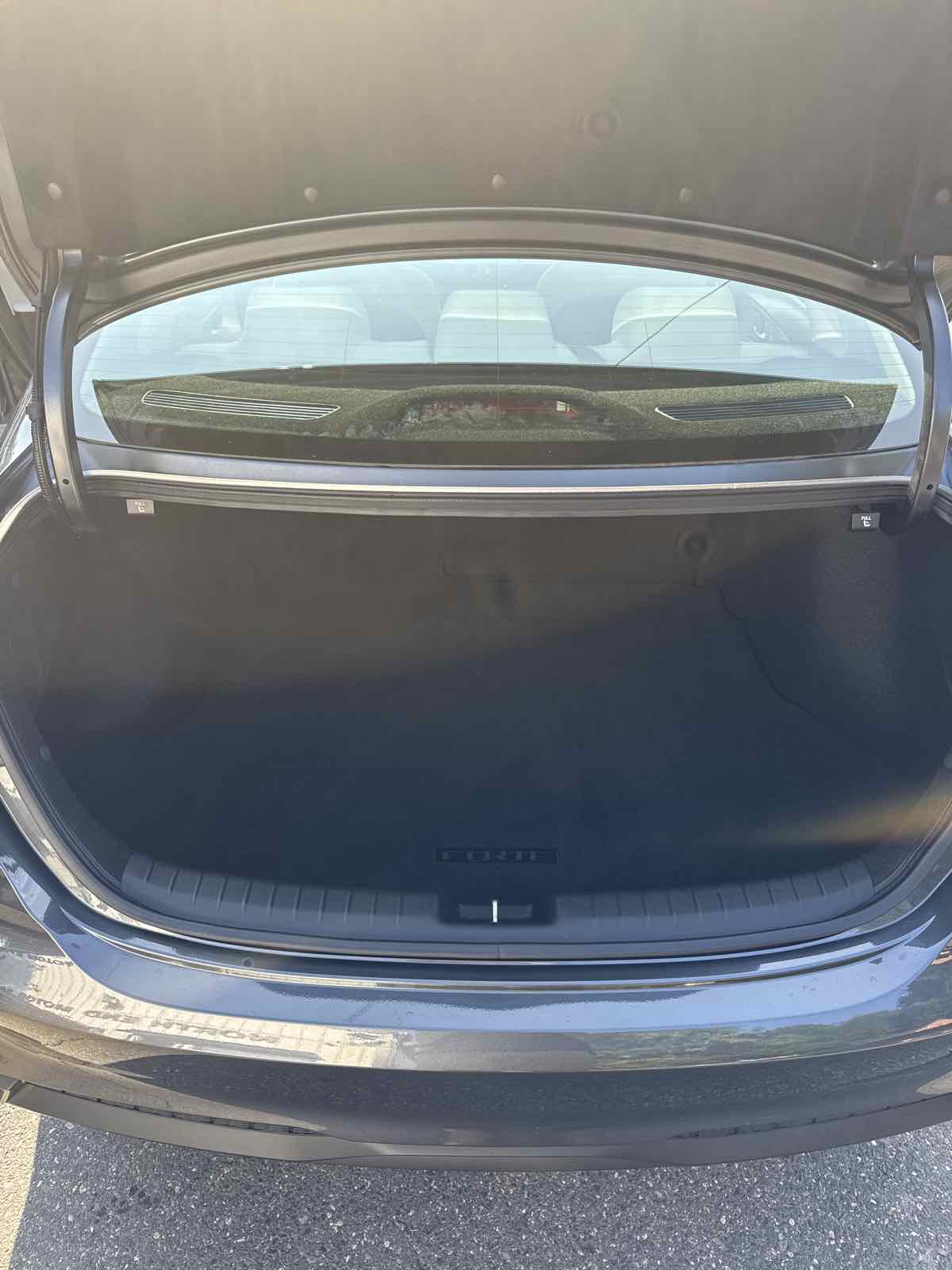 2023 Kia Forte LXS photo 17