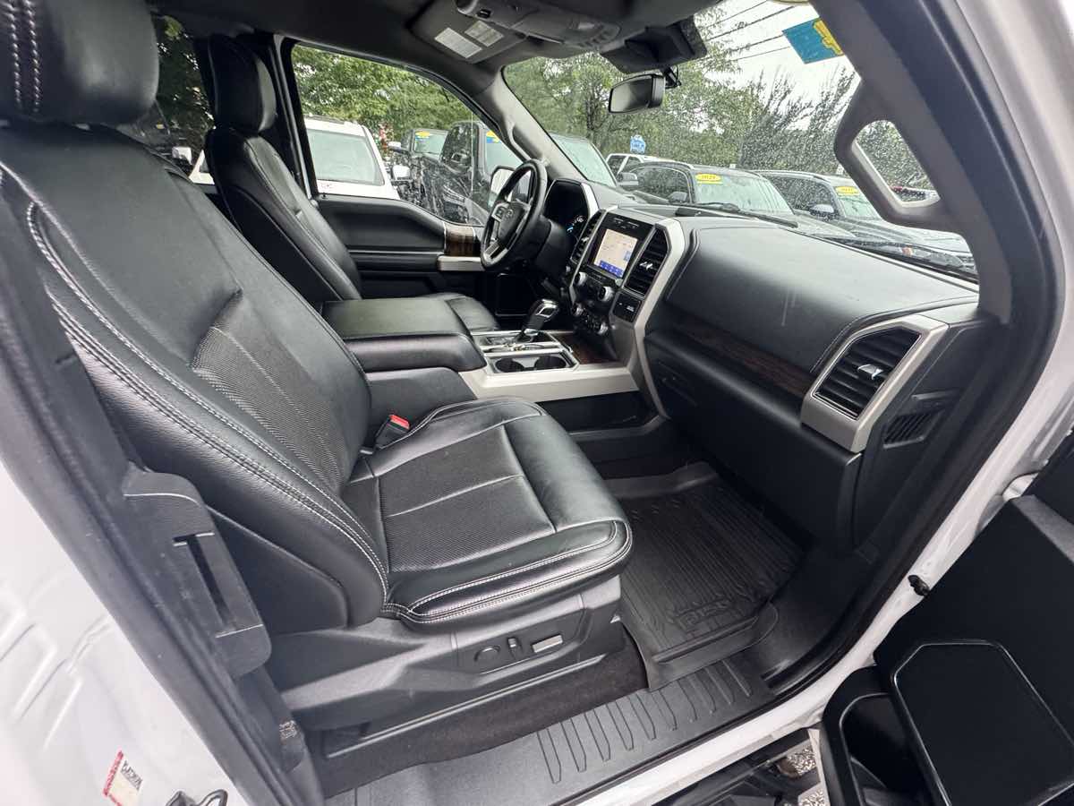 2019 Ford F-150 Lariat photo 23