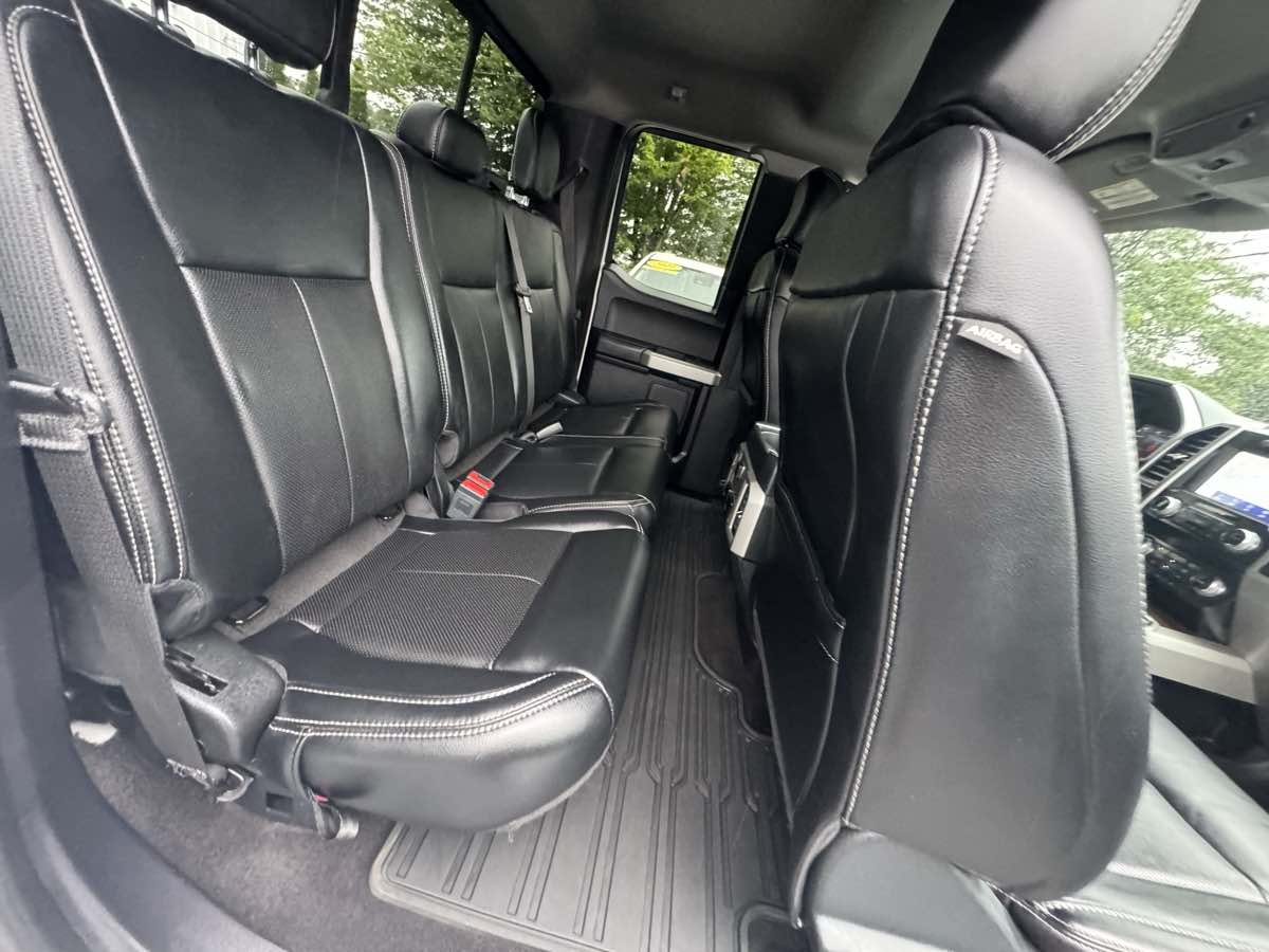 2019 Ford F-150 Lariat photo 26