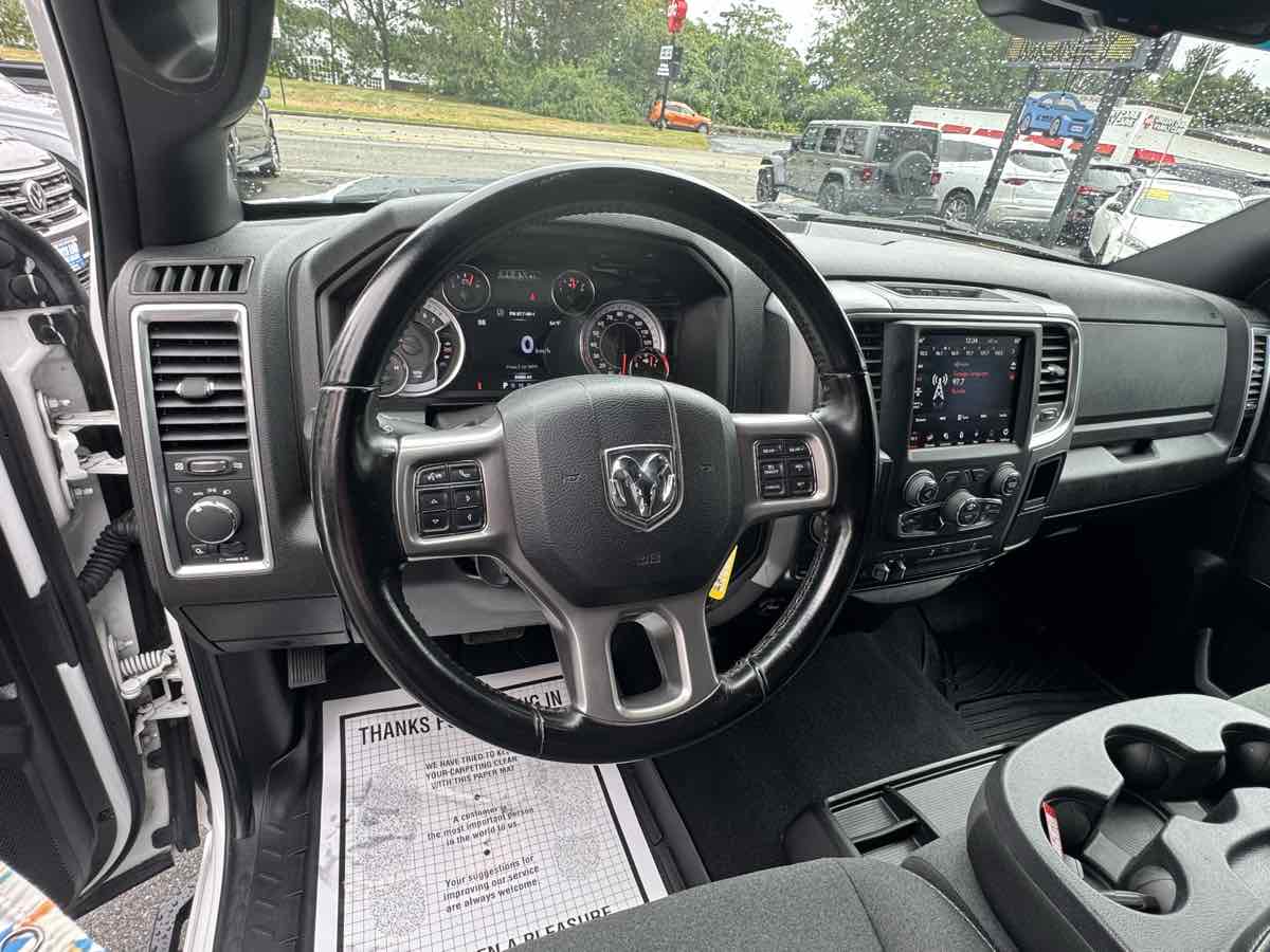 2021 Ram 1500 Classic Warlock photo 13