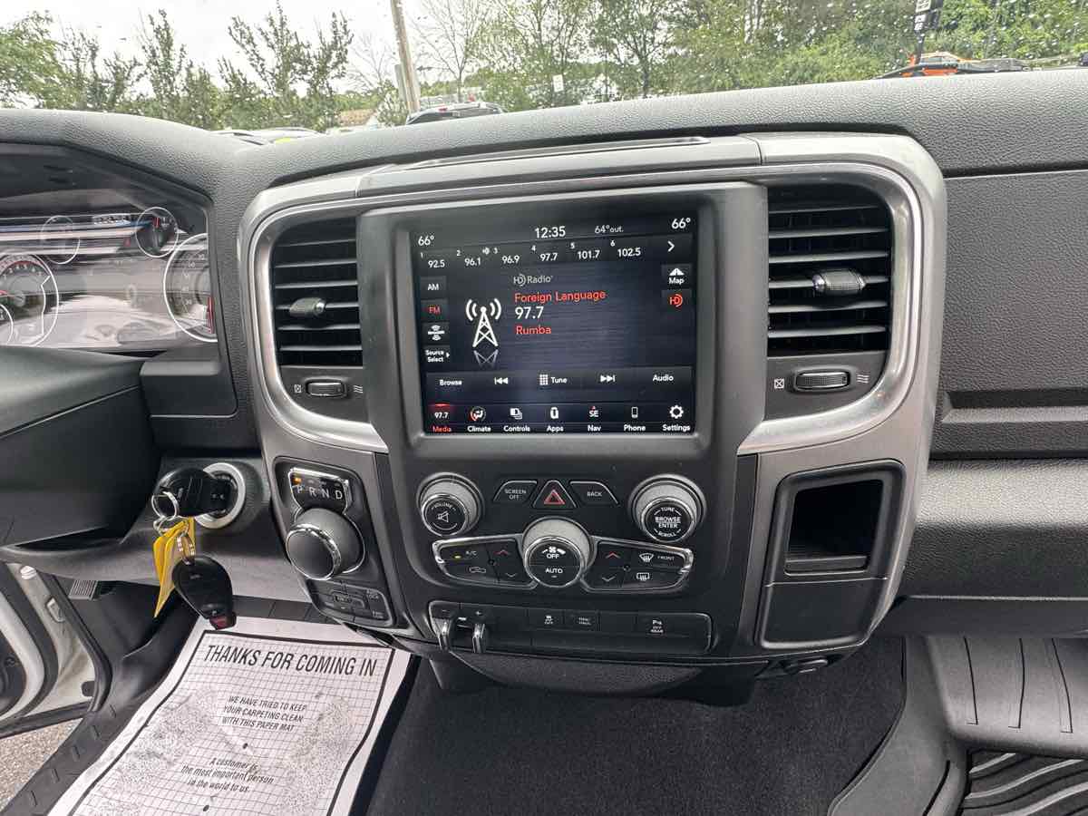 2021 Ram 1500 Classic Warlock photo 15