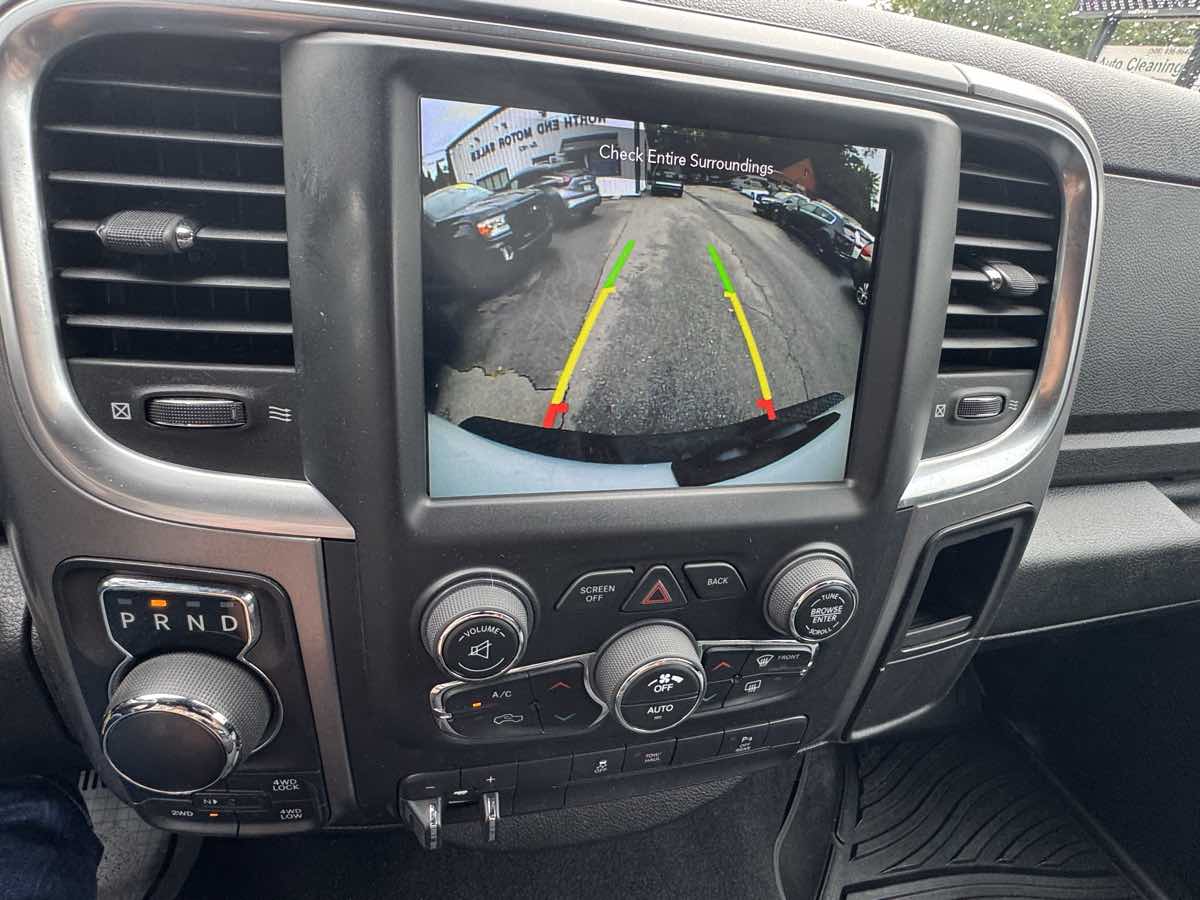 2021 Ram 1500 Classic Warlock photo 18