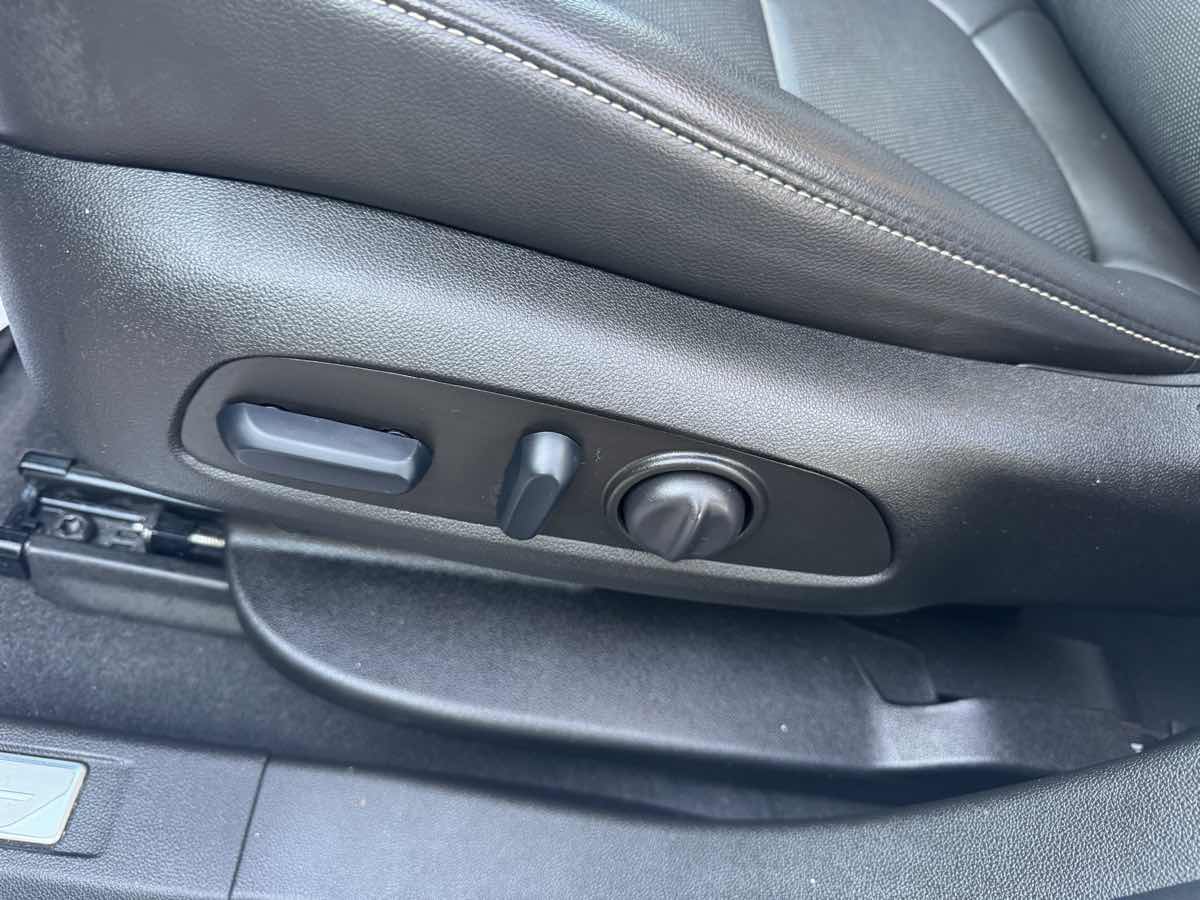 2023 Gmc Acadia SLT photo 10