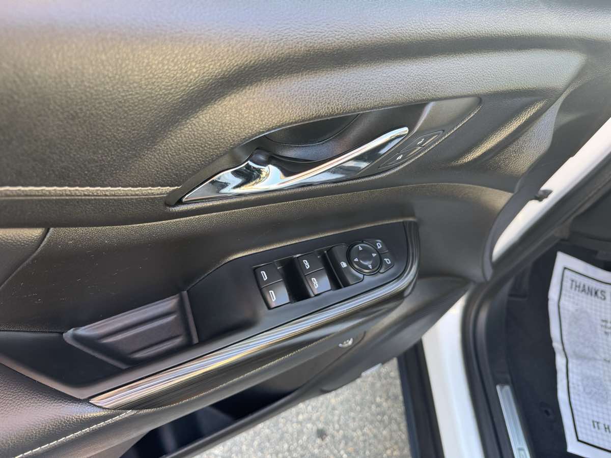 2023 Gmc Acadia SLT photo 11
