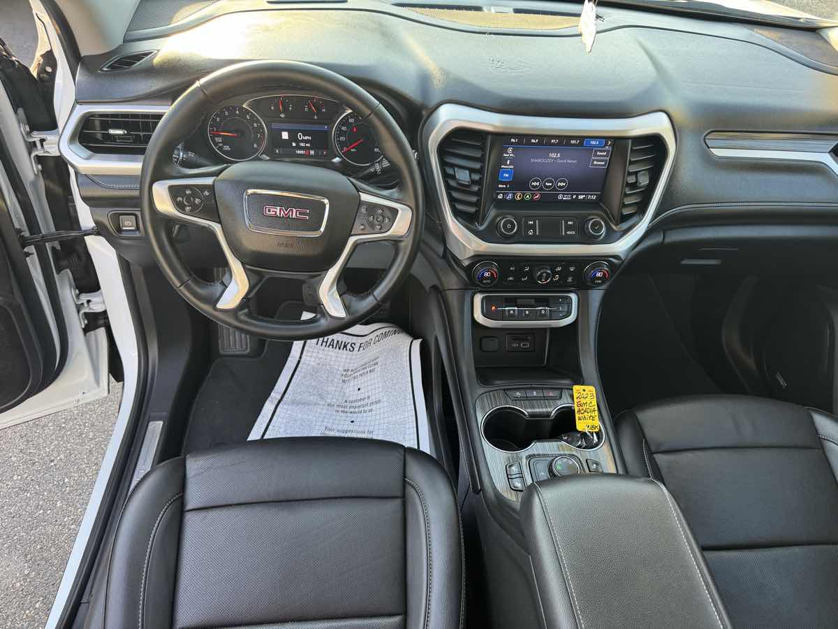 2023 Gmc Acadia SLT photo 14