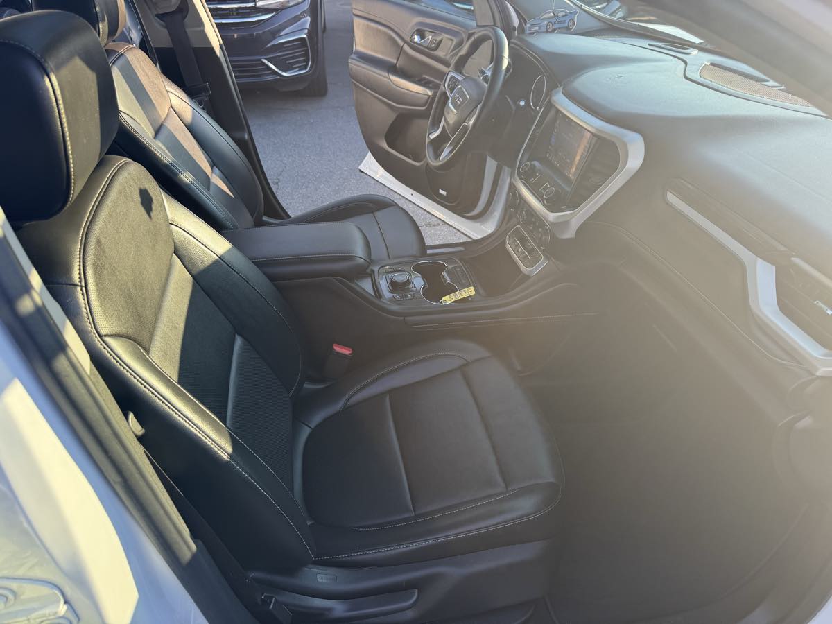 2023 Gmc Acadia SLT photo 21