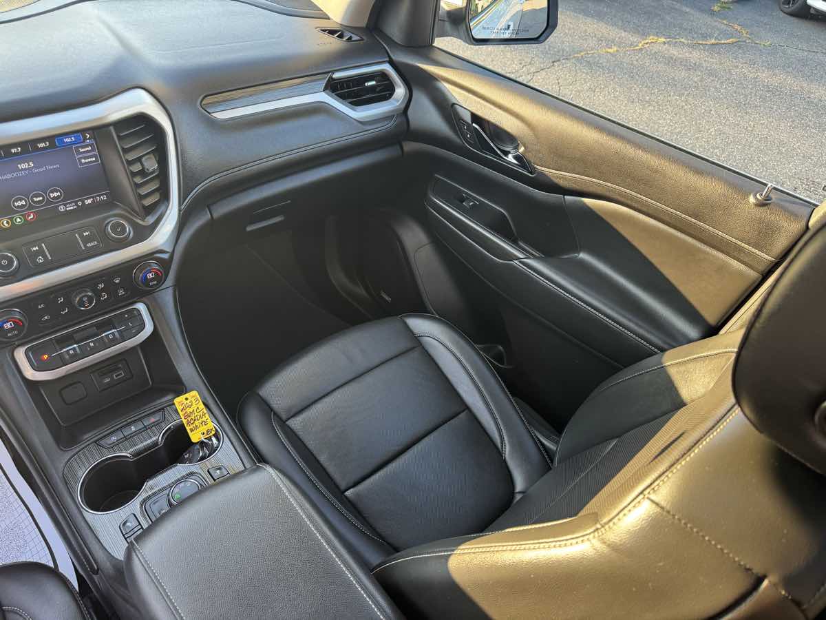 2023 Gmc Acadia SLT photo 22