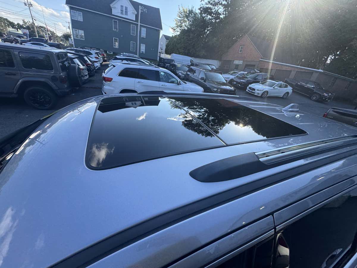 2021 Jeep Grand Cherokee Summit photo 8