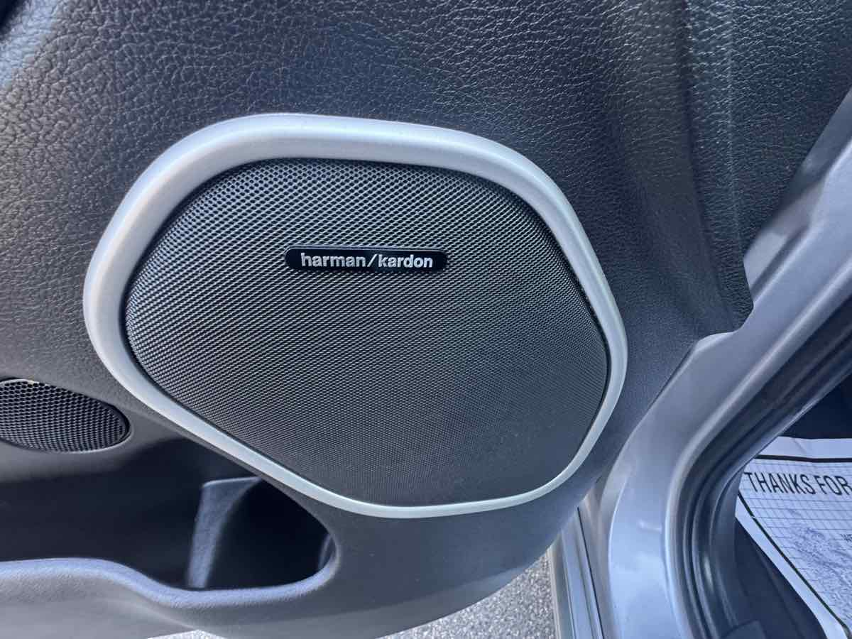 2021 Jeep Grand Cherokee Summit photo 12