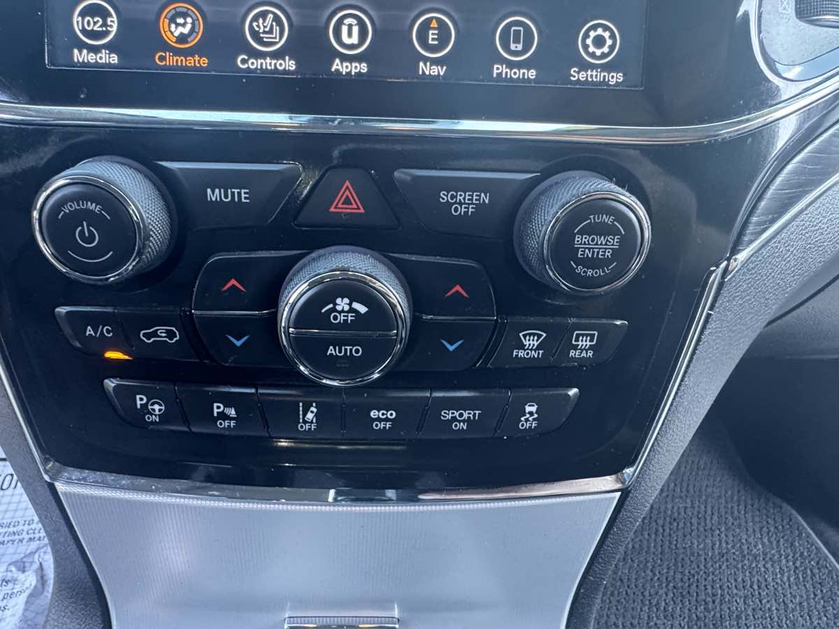 2021 Jeep Grand Cherokee Summit photo 17